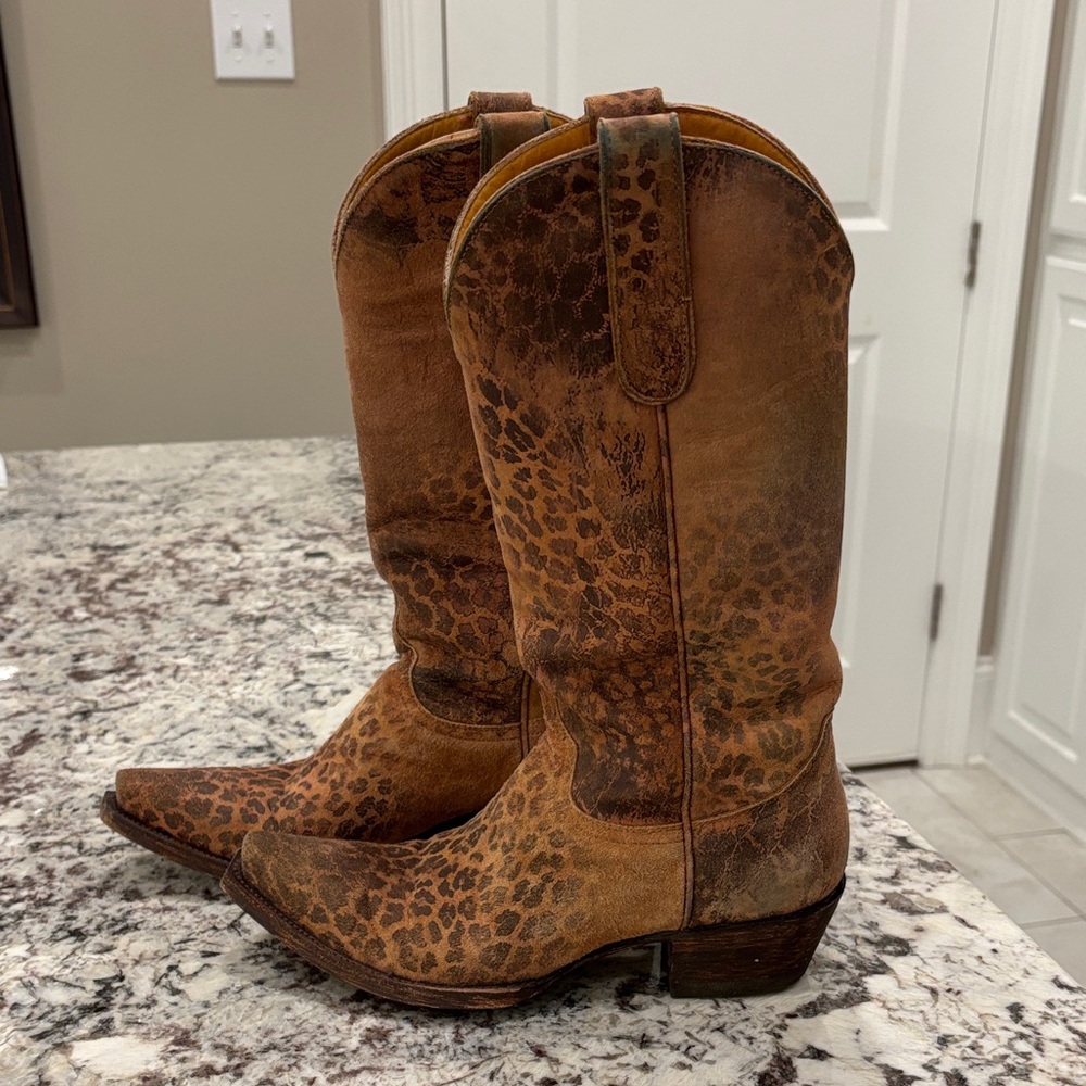 Old Gringo Leopardito Cowboy Boots